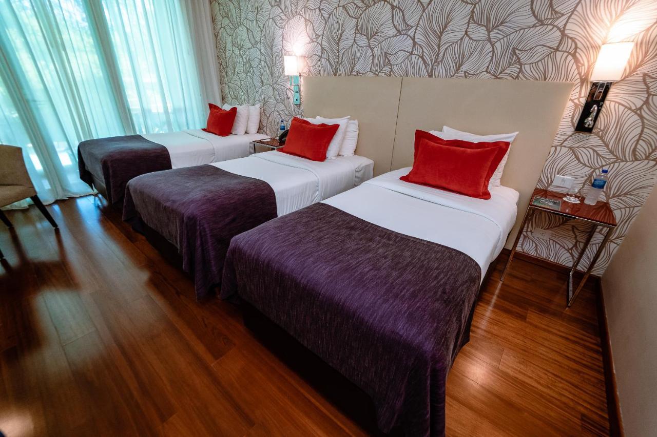Mercure Iguazu Iru Hotel 5*